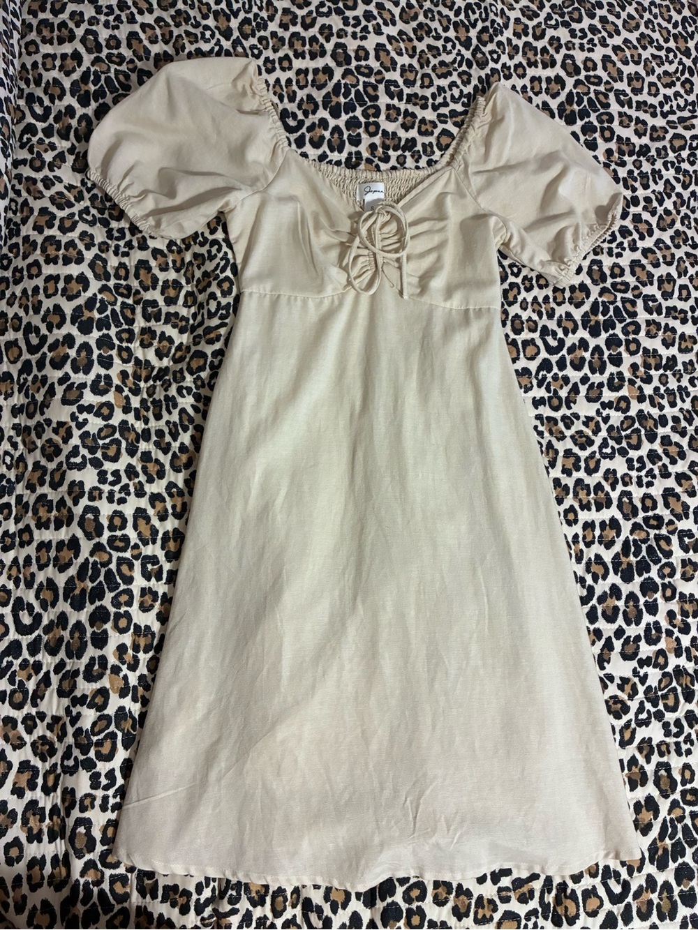 EUC Japna Linen Blend Puff Sleeve Tan Cream  Dress